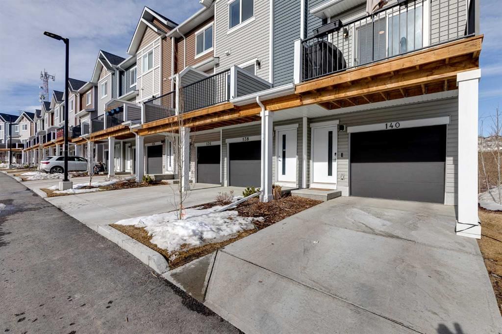 140 Tuscany Summit Square NW, Calgary — photo 2 of 36