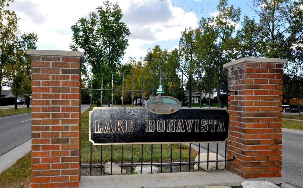 1139 Lake Sylvan Drive SE, Calgary — photo 2 of 50