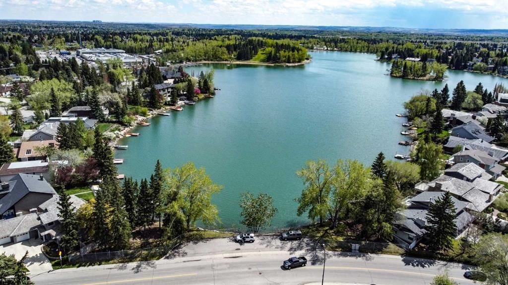 1139 Lake Sylvan Drive SE, Calgary — photo 4 of 50