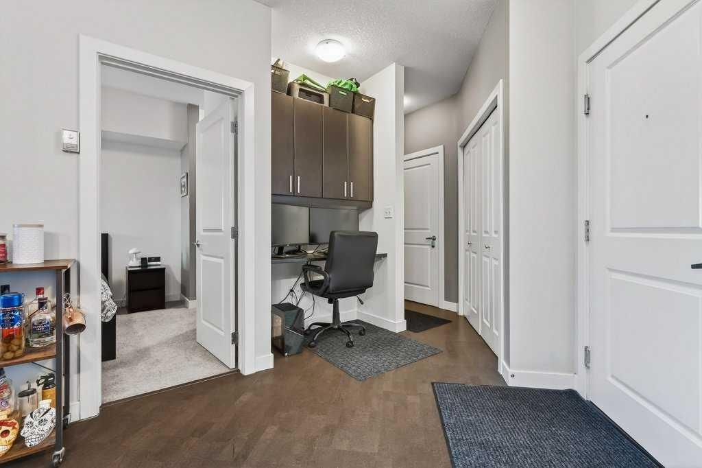 424, 11 Millrise Drive SW, Calgary — photo 5 of 26