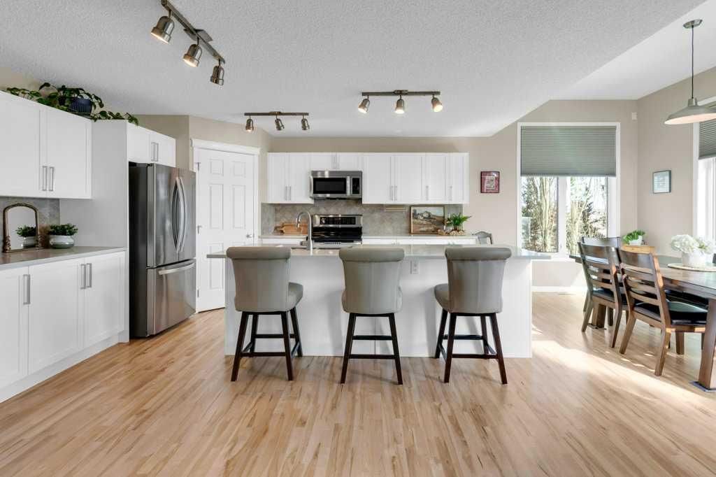 210 Kincora Place NW, Calgary — photo 5 of 45