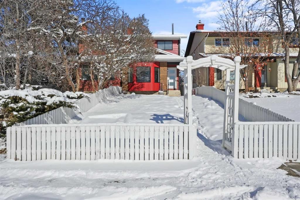 6404 24 Avenue NE, Calgary — photo 3 of 41