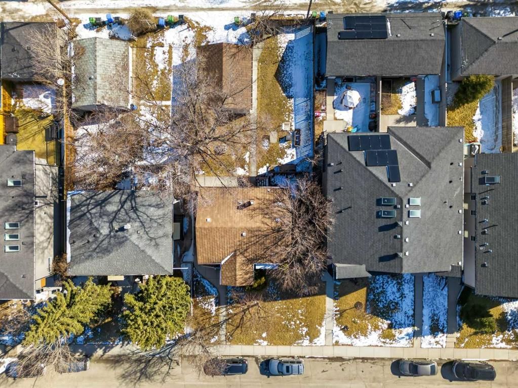 3518 1 Street NW, Calgary — photo 4 of 28
