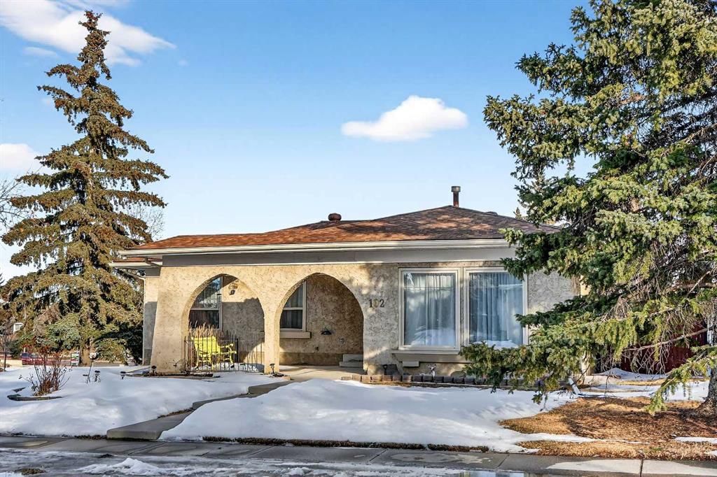 102 Canterbury Place SW, Calgary — main listing photo