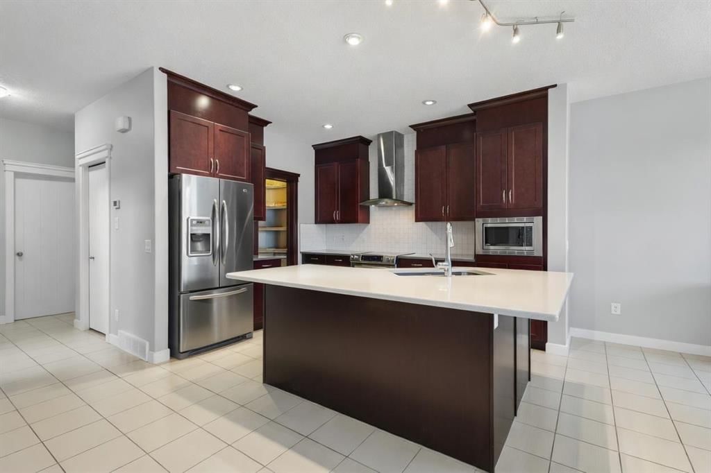 16 Redstone Parade NE, Calgary — photo 2 of 48