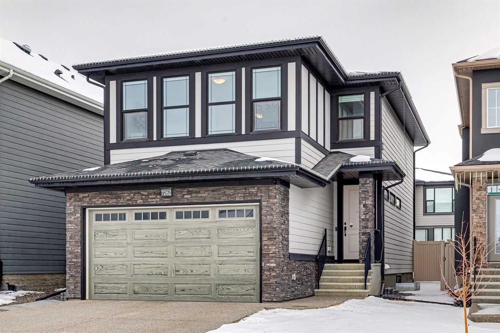 7262 11 Avenue SW, Calgary — main listing photo