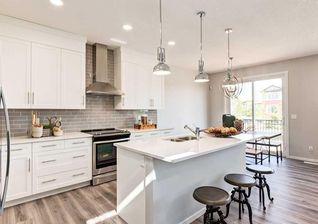 133 Versant Rise SW, Calgary — photo 3 of 11