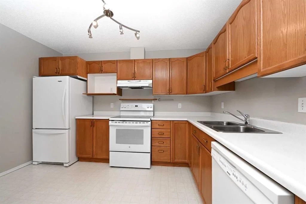 #, 1202 Sienna Park Green SW, Calgary — photo 5 of 28