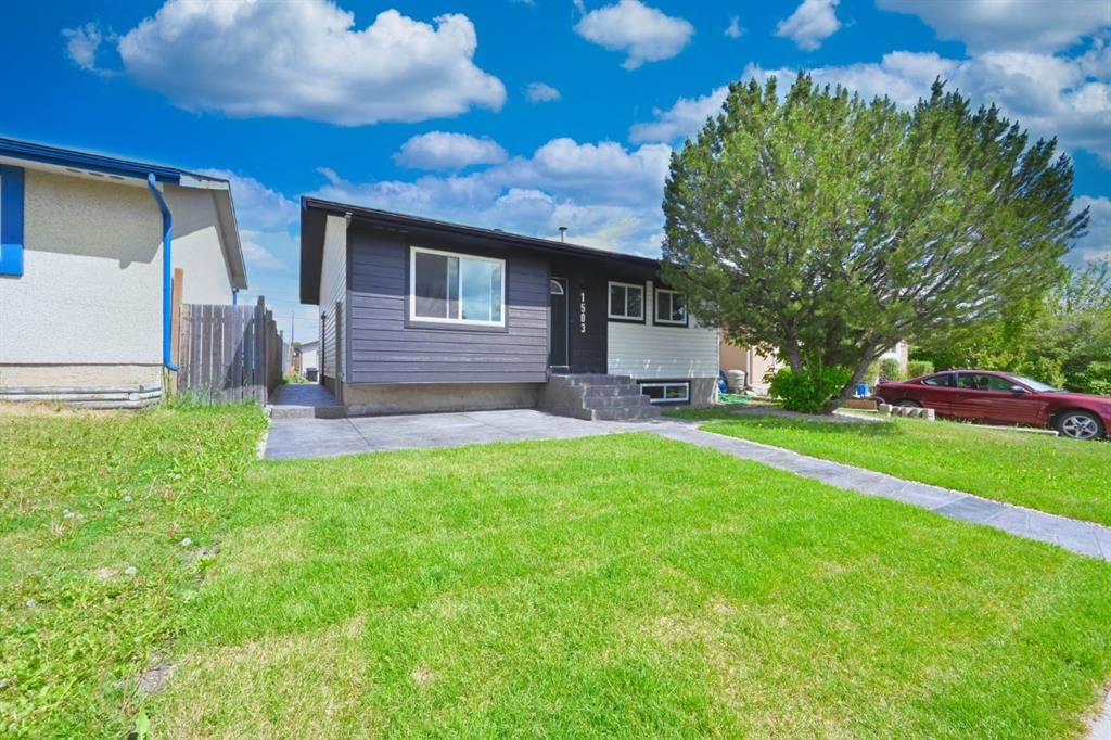 1503 Maitland Drive NE, Calgary — photo 3 of 30