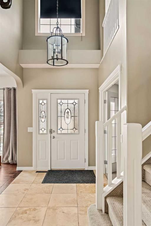 1560 Strathcona Drive SW, Calgary — photo 3 of 48
