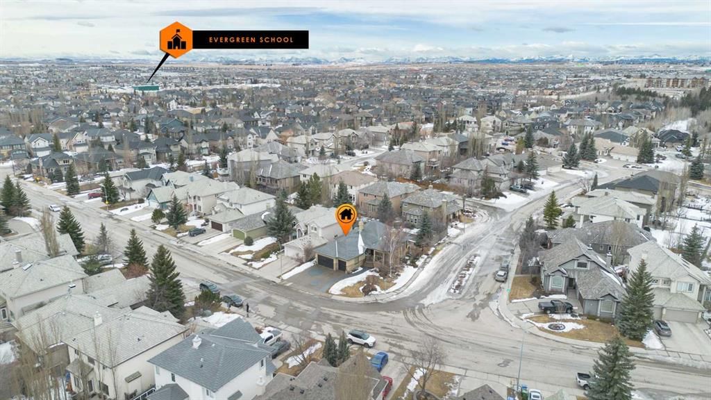 1742 Evergreen Drive SW, Calgary — photo 5 of 50