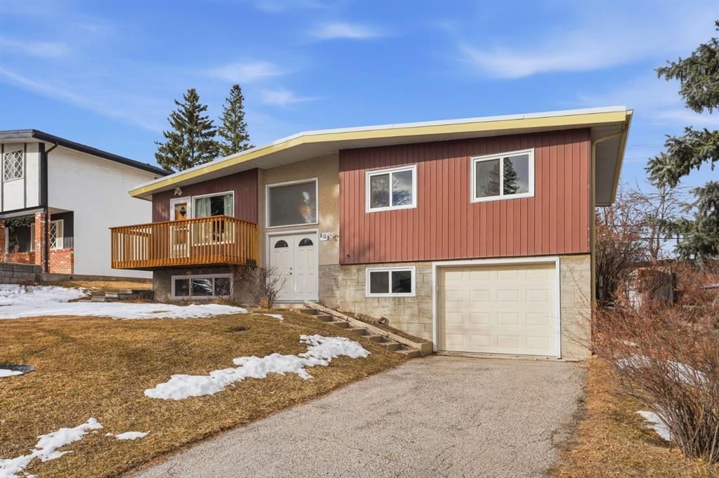 808 68 Avenue NW, Calgary — photo 2 of 27