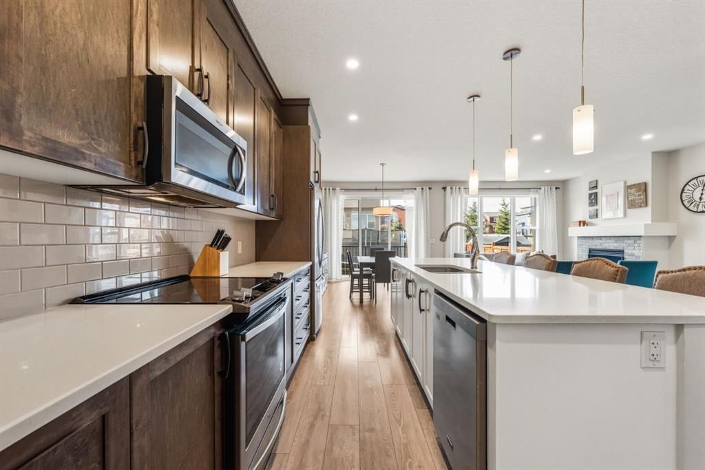 59 Sage Bluff Road NW, Calgary — photo 4 of 48