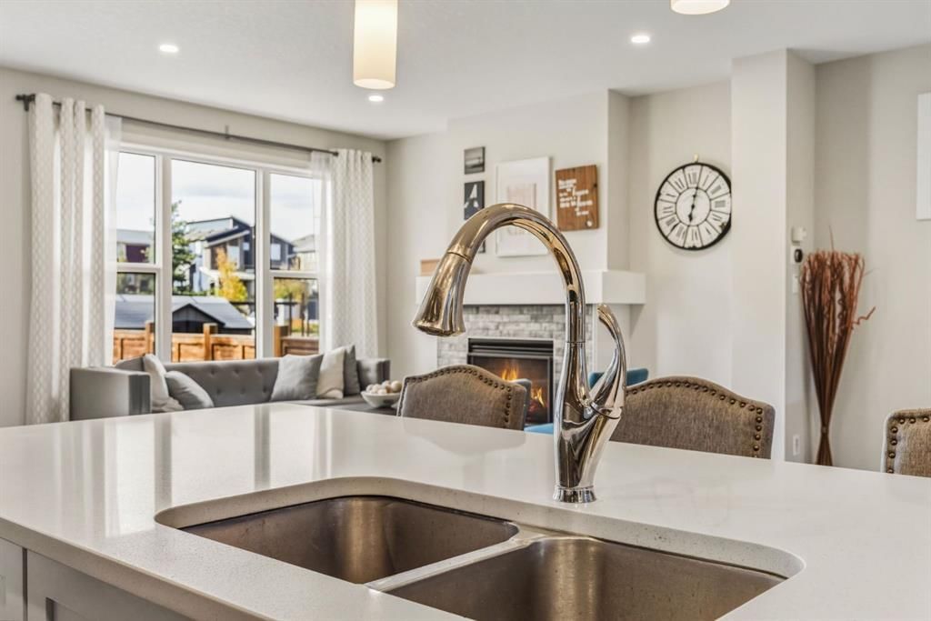 59 Sage Bluff Road NW, Calgary — photo 5 of 48