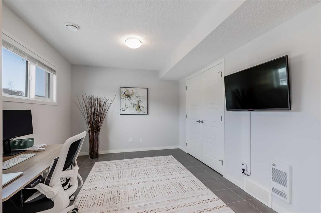 296 Harvest Hills Way NE, Calgary — photo 3 of 27