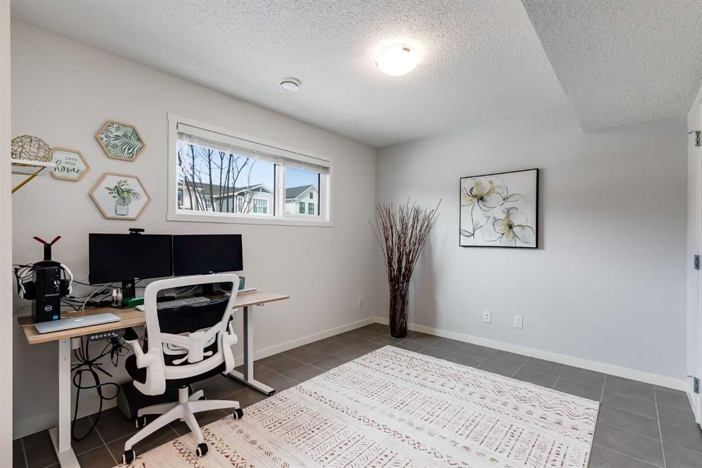 296 Harvest Hills Way NE, Calgary — photo 4 of 27