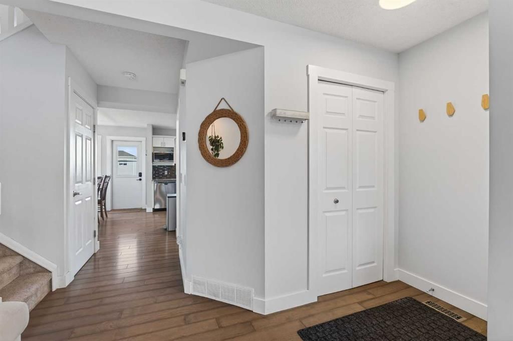 34 Bridleglen Manor SW, Calgary — photo 3 of 36