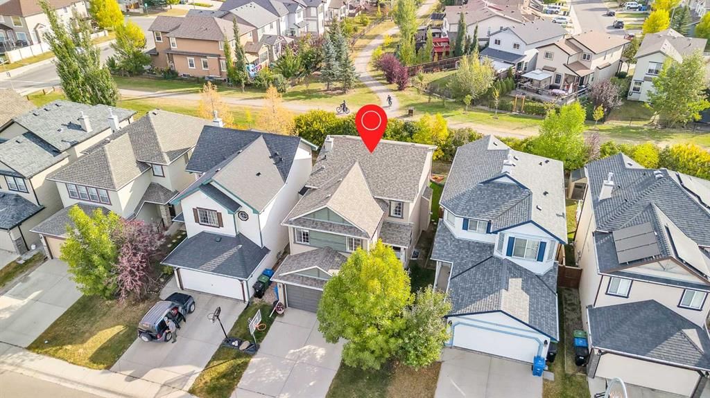 320 Evermeadow Road SW, Calgary — photo 2 of 50