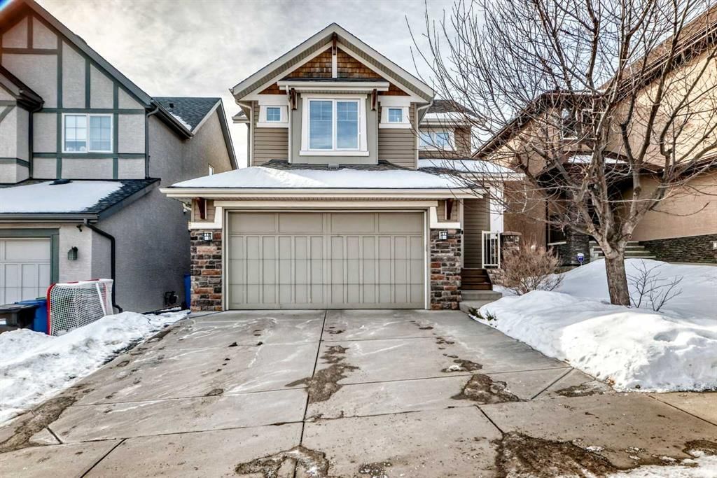 9331 14 Avenue SW, Calgary — main listing photo