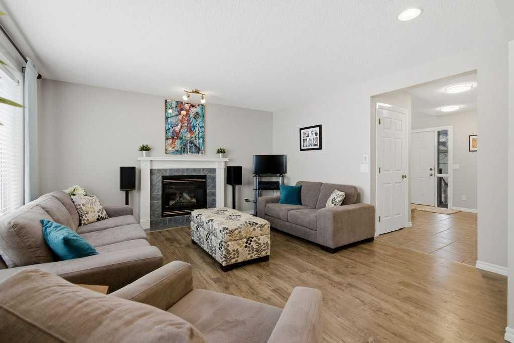 34 Arbour Stone Rise NW, Calgary — photo 5 of 40