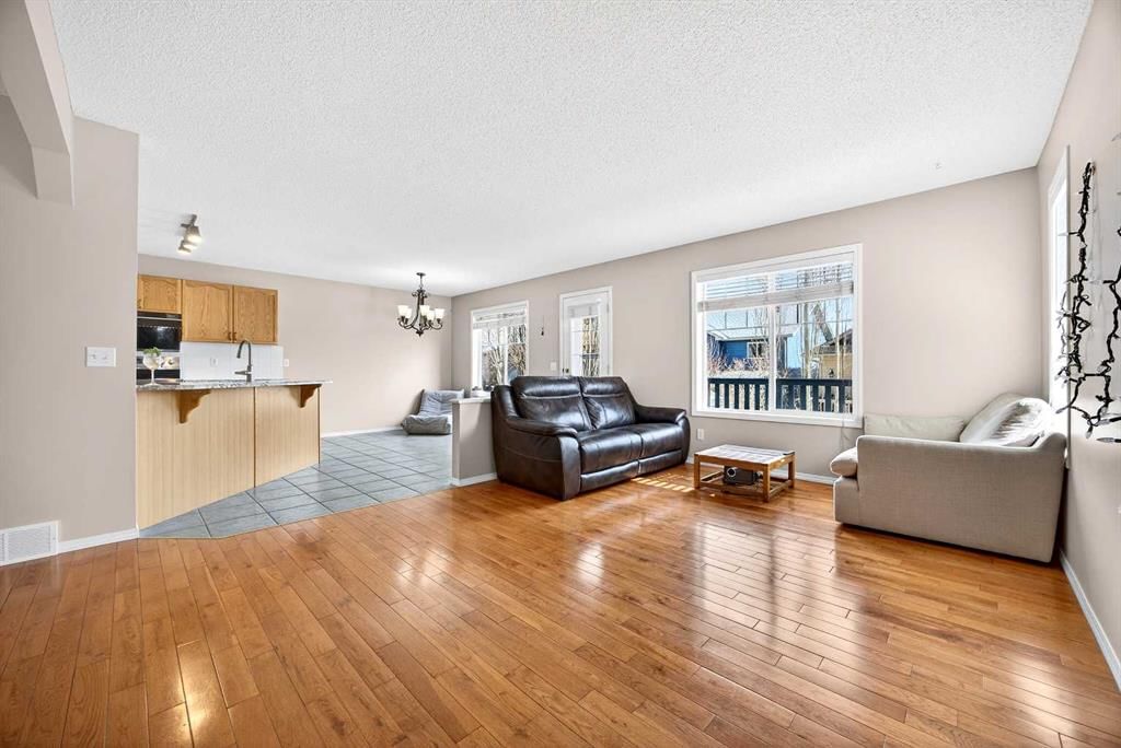 287 Panamount Drive NW, Calgary — photo 4 of 32