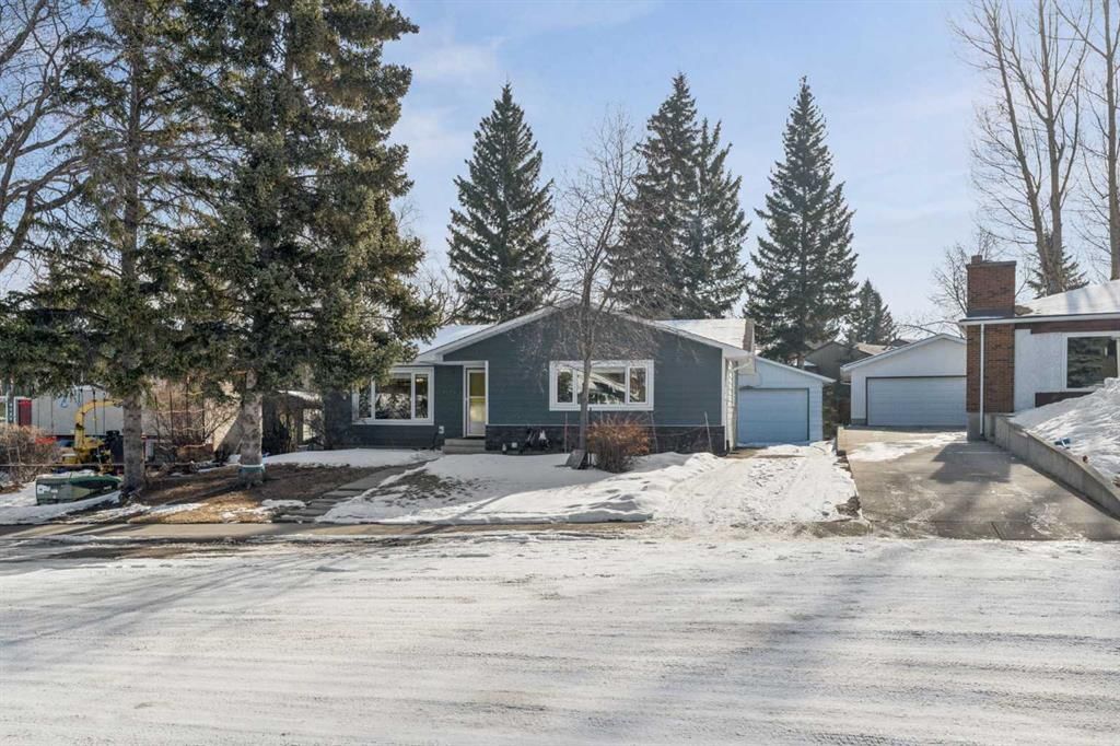 9724 Oakhill Drive SW, Calgary — main listing photo