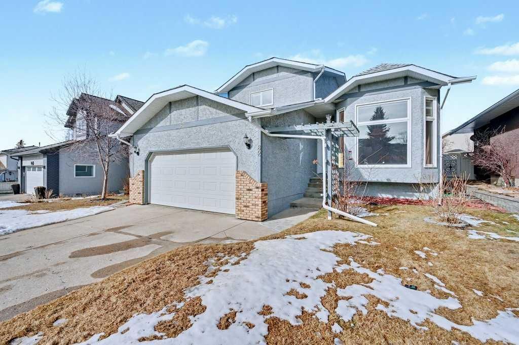 82 Wood Valley Drive SW, Calgary — main listing photo