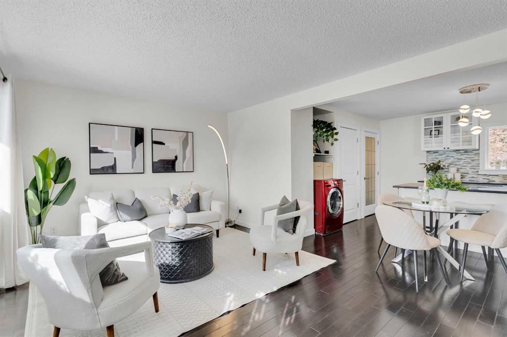 4224 Worcester Drive SW, Calgary — photo 4 of 34