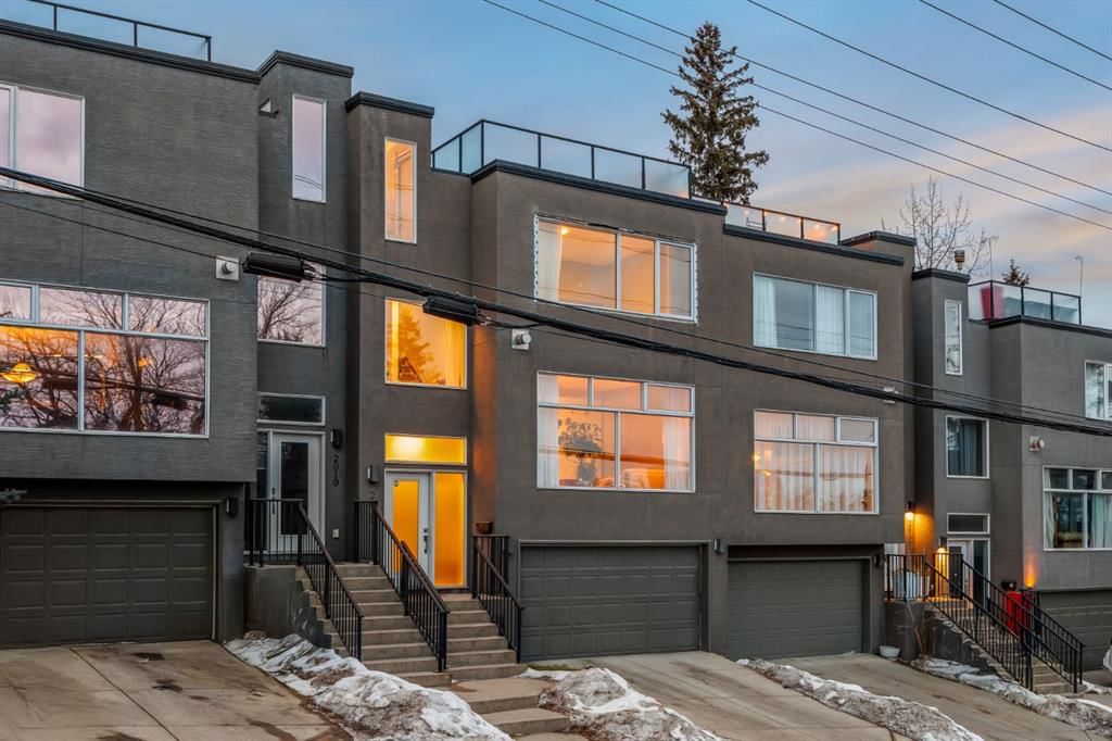 2915 17 Street SW, Calgary — main listing photo