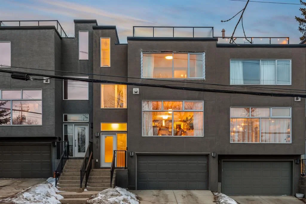 2915 17 Street SW, Calgary — photo 3 of 45