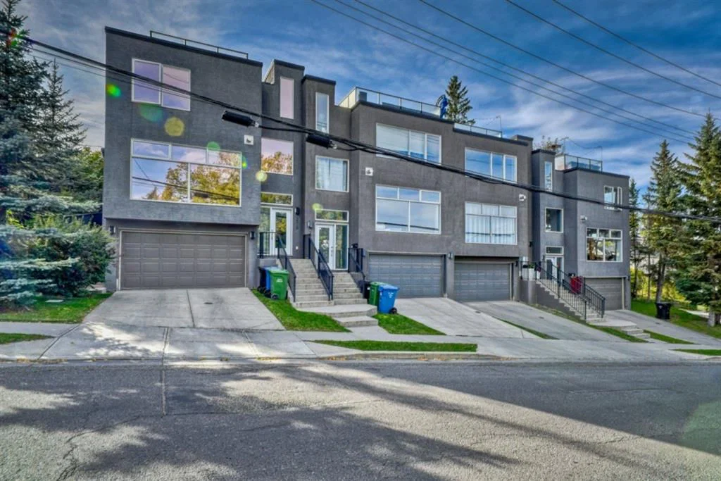 2915 17 Street SW, Calgary — photo 4 of 45