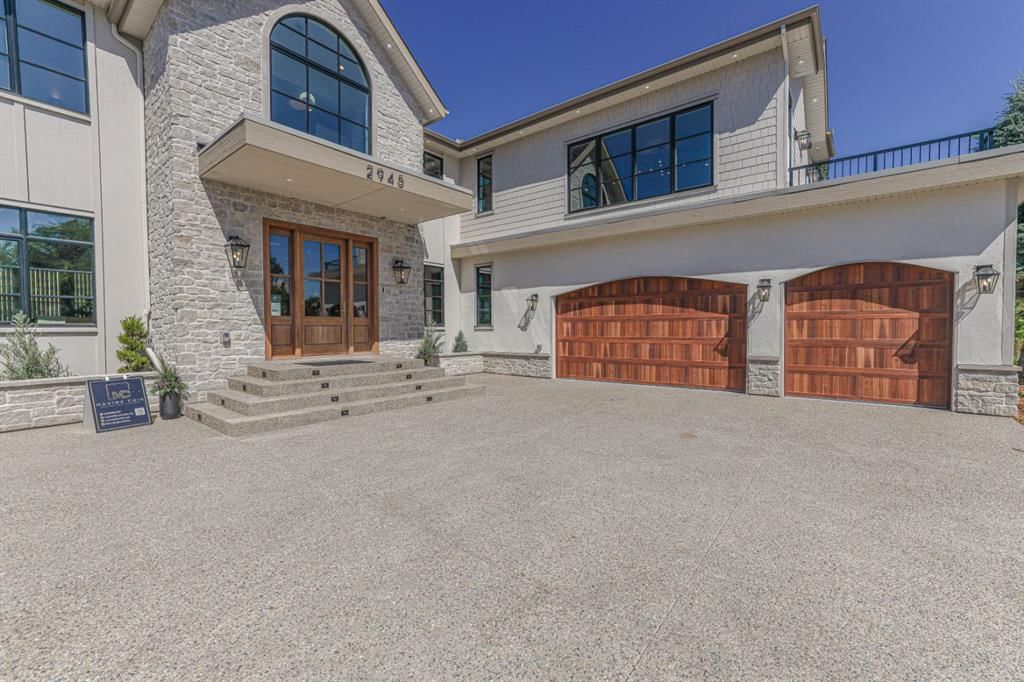 2945 Toronto Crescent NW, Calgary — photo 2 of 50