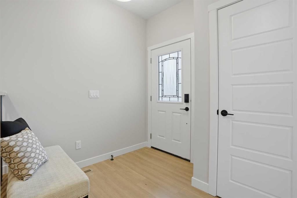 68 Buffaloberry Manor SE, Calgary — photo 2 of 31