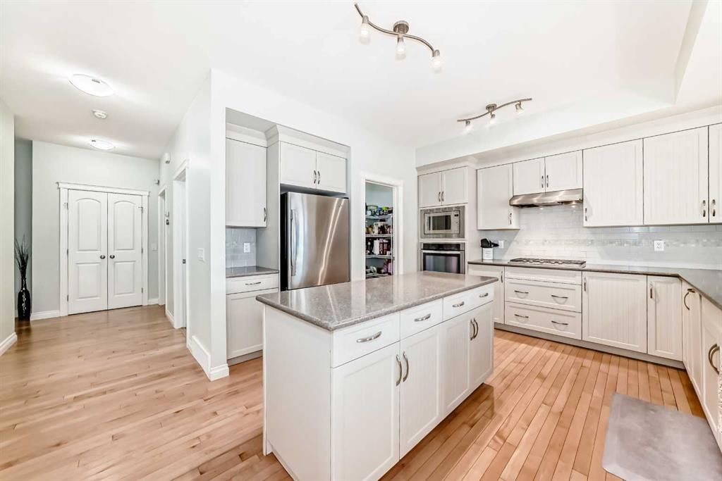 98 Mahogany Way SE, Calgary — photo 4 of 48