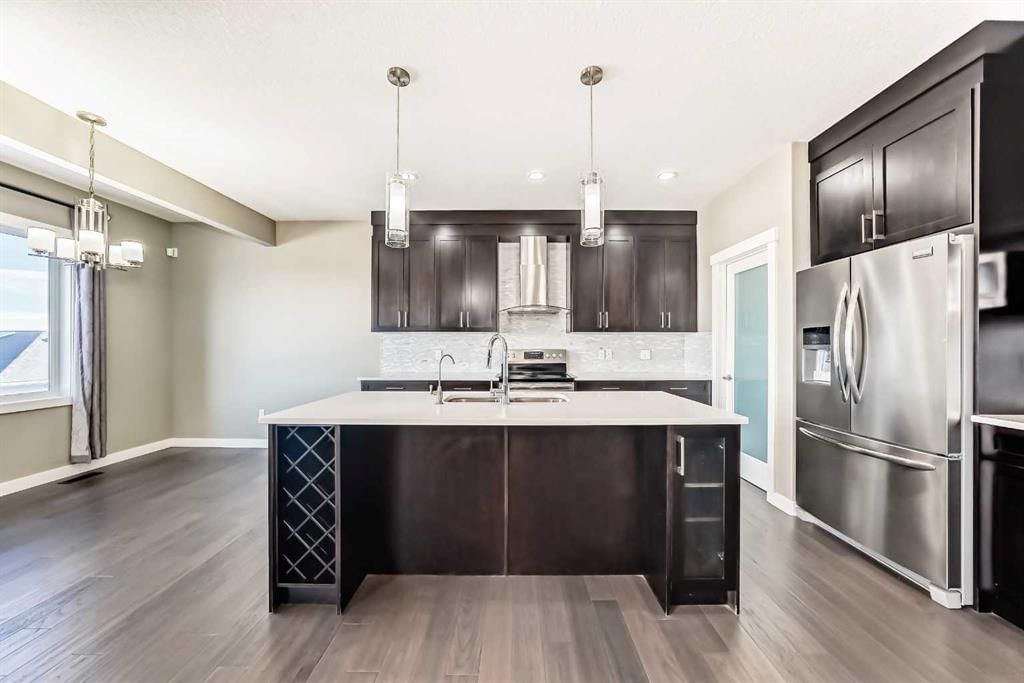 184 Sherview Grove NW, Calgary — photo 4 of 29