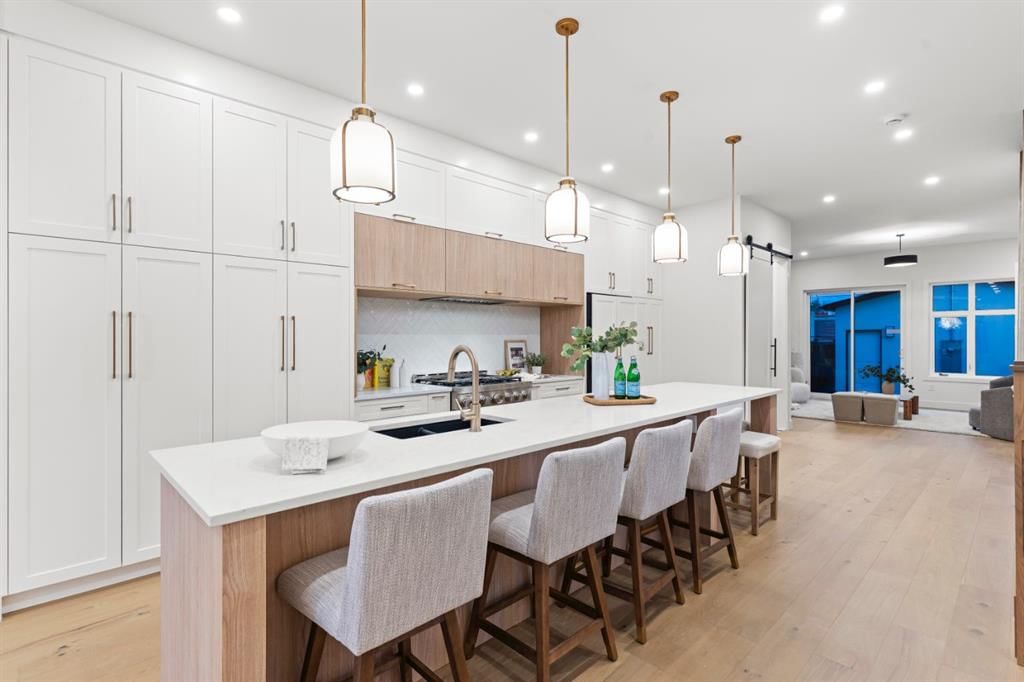 610 24A Street NW, Calgary — photo 2 of 49