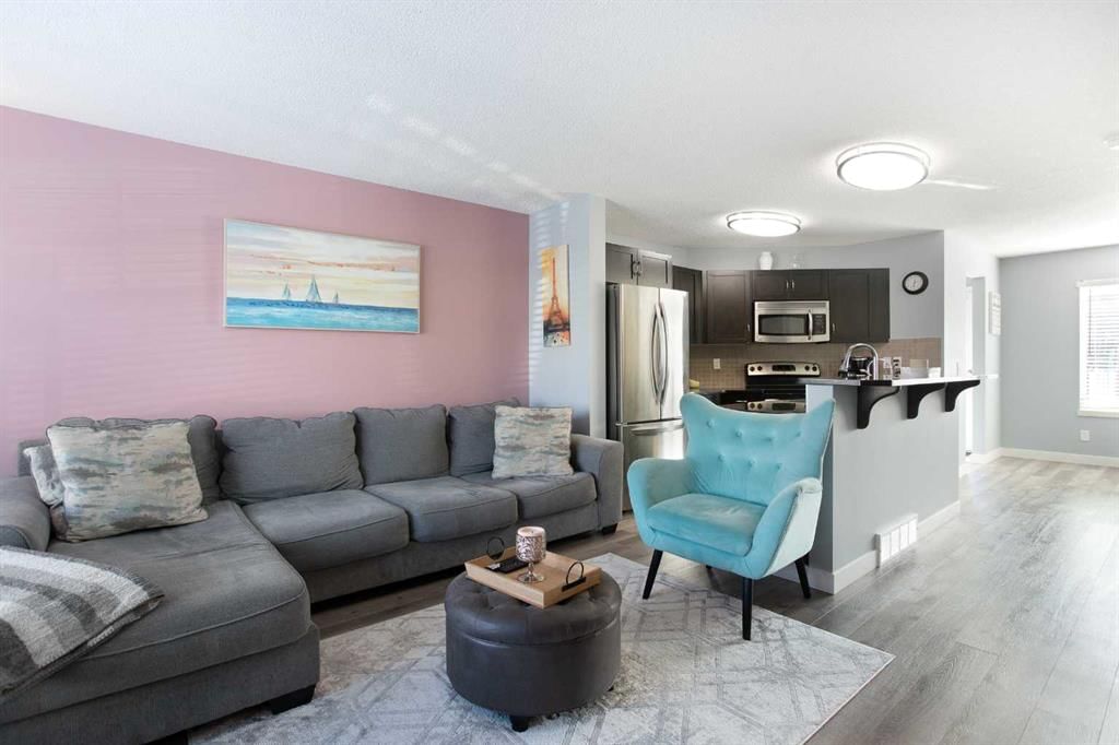 1074 Panatella Boulevard NW, Calgary — photo 4 of 34