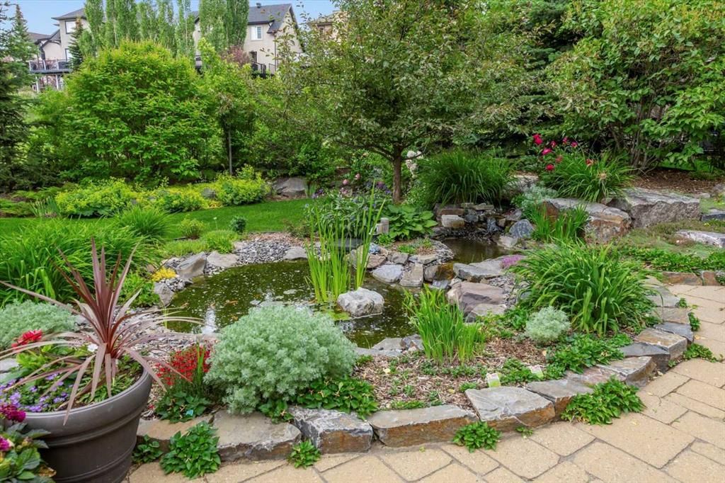 35 Tusslewood Drive NW, Calgary — photo 4 of 50