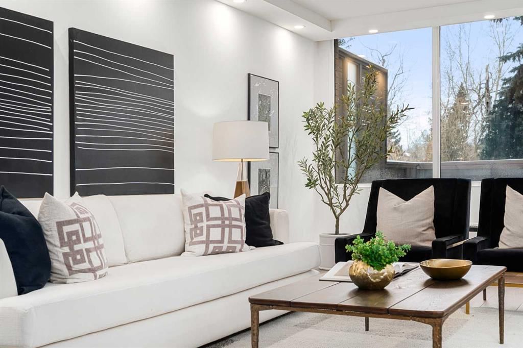 105, 330 26 Avenue SW, Calgary — main listing photo