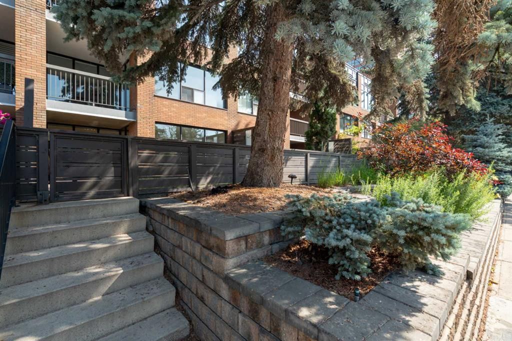 105, 330 26 Avenue SW, Calgary — photo 3 of 50