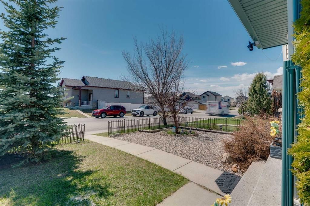 179 Saddlemead Road NE, Calgary — photo 5 of 50