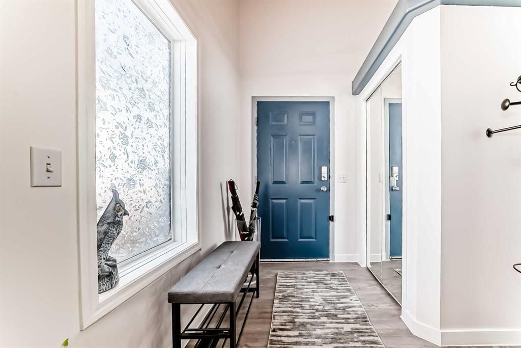 435 Coventry Road NE, Calgary — photo 5 of 45