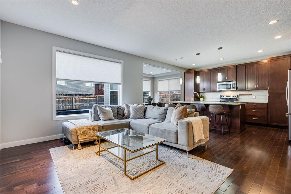 26 Auburn Glen Circle SE, Calgary — photo 5 of 42