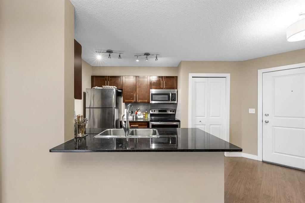 409, 5 Saddlestone Way NE, Calgary — photo 4 of 19