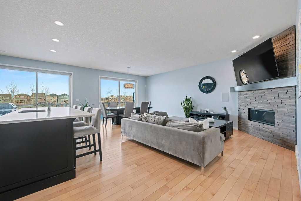 50 Auburn Springs Park SE, Calgary — photo 4 of 47