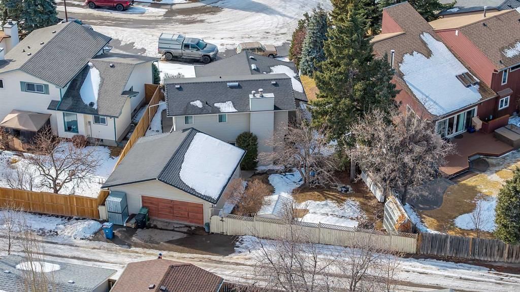 20 Woodbrook Place SW, Calgary — photo 3 of 36