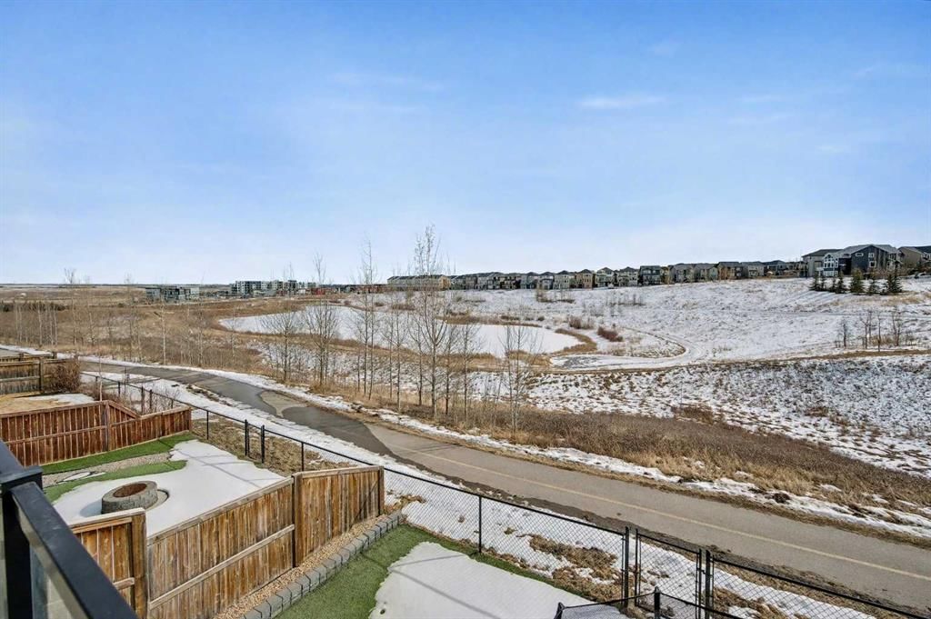 104 Nolanlake View NW, Calgary — photo 2 of 47
