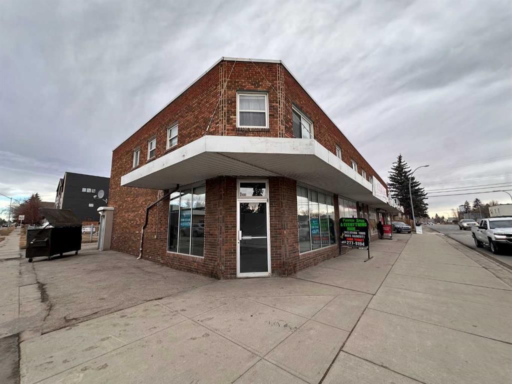 2101 Edmonton Trail, Calgary — photo 3 of 7