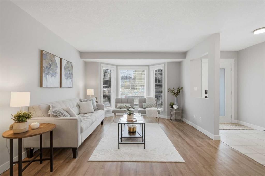 3426 5 Avenue NW, Calgary — photo 5 of 46