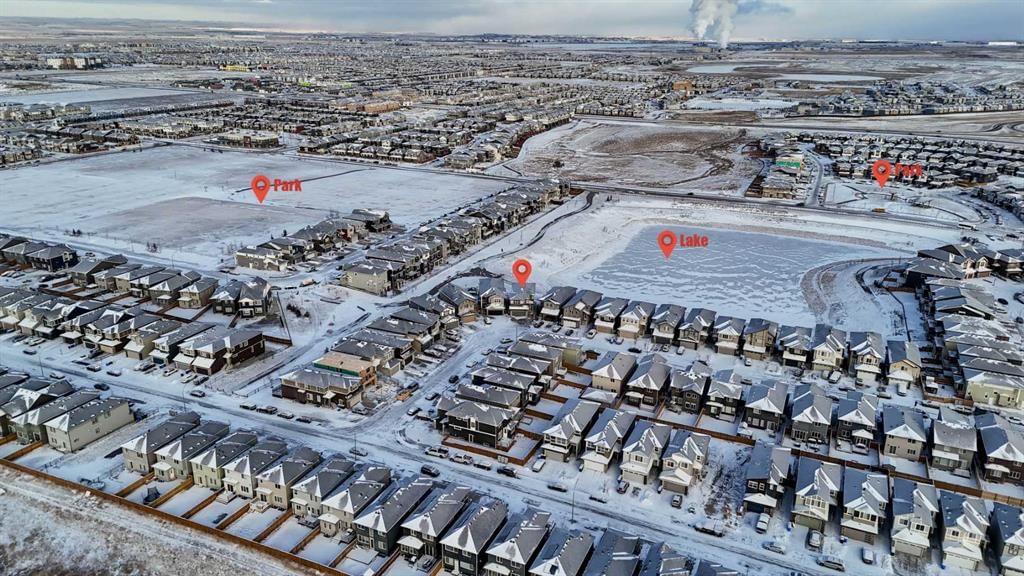 47 Corner Meadows Row NE, Calgary — photo 4 of 50